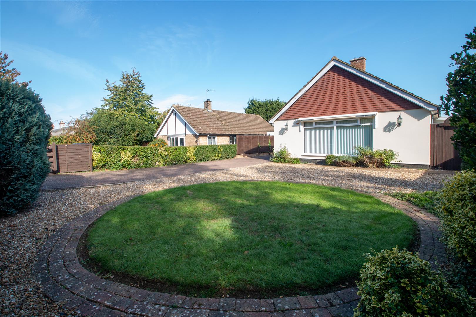 London Road, Loughton, Milton Keynes